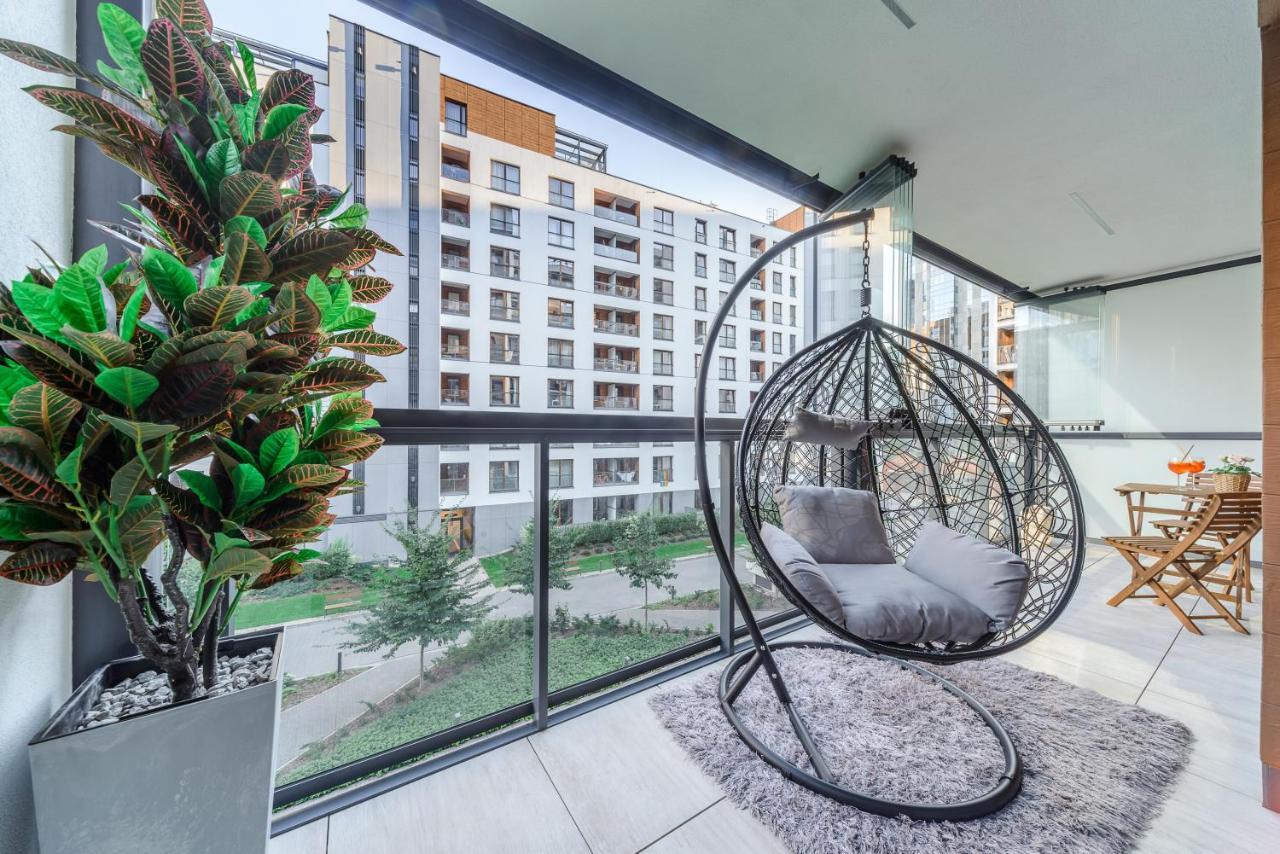 Modern Apartments With Access To The Pool Near Rondo Daszynskiego Station Warschau Buitenkant foto