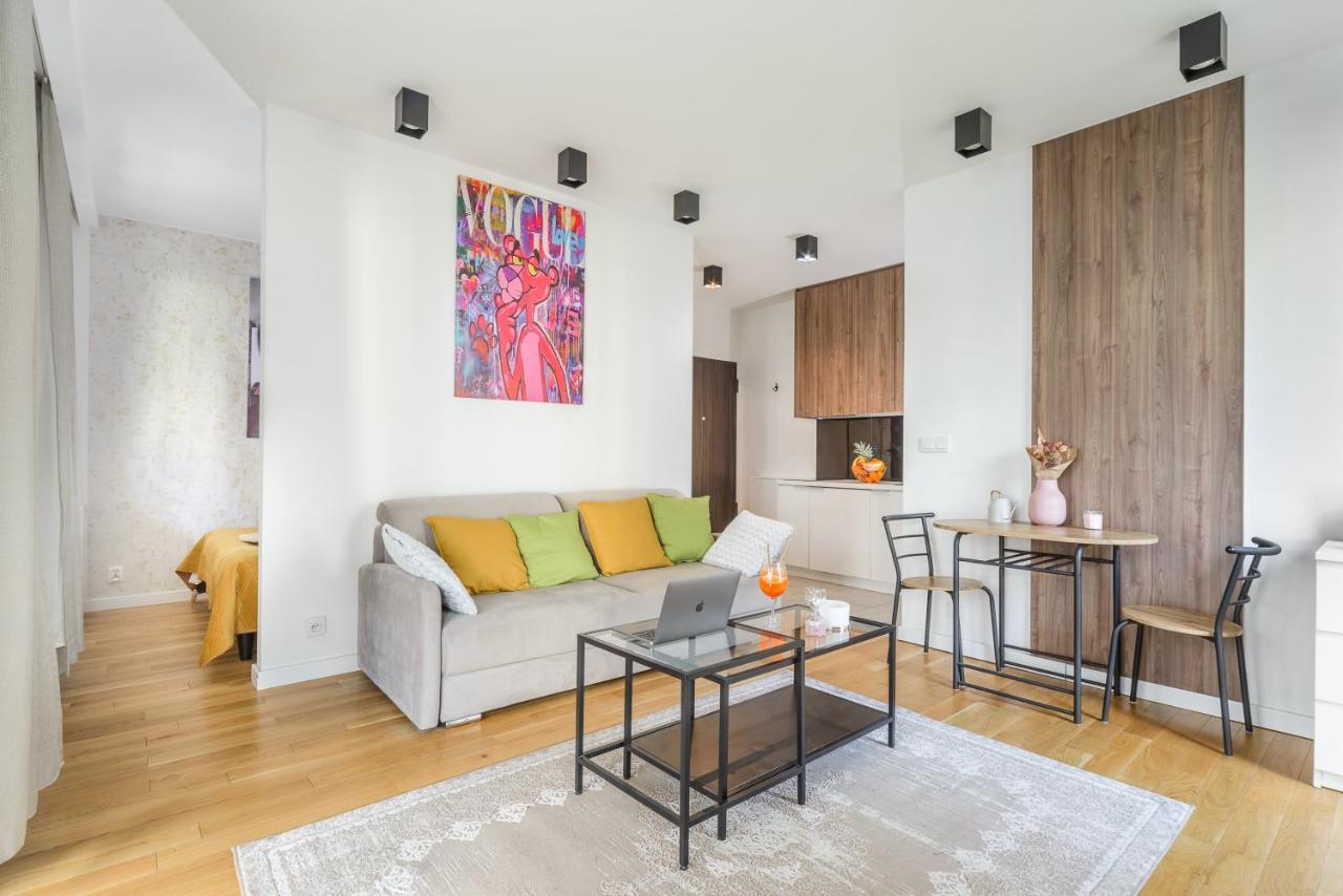 Modern Apartments With Access To The Pool Near Rondo Daszynskiego Station Warschau Buitenkant foto
